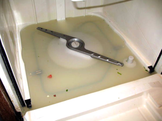 Посудомоечная машина не сливает воду | Вызов стирального мастера на дом в Подольске